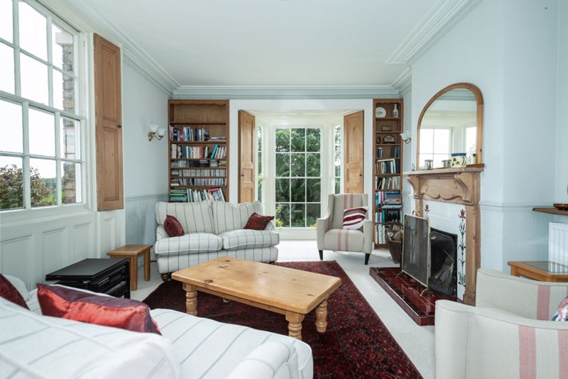 Property photo 2 of 34 Photo 4