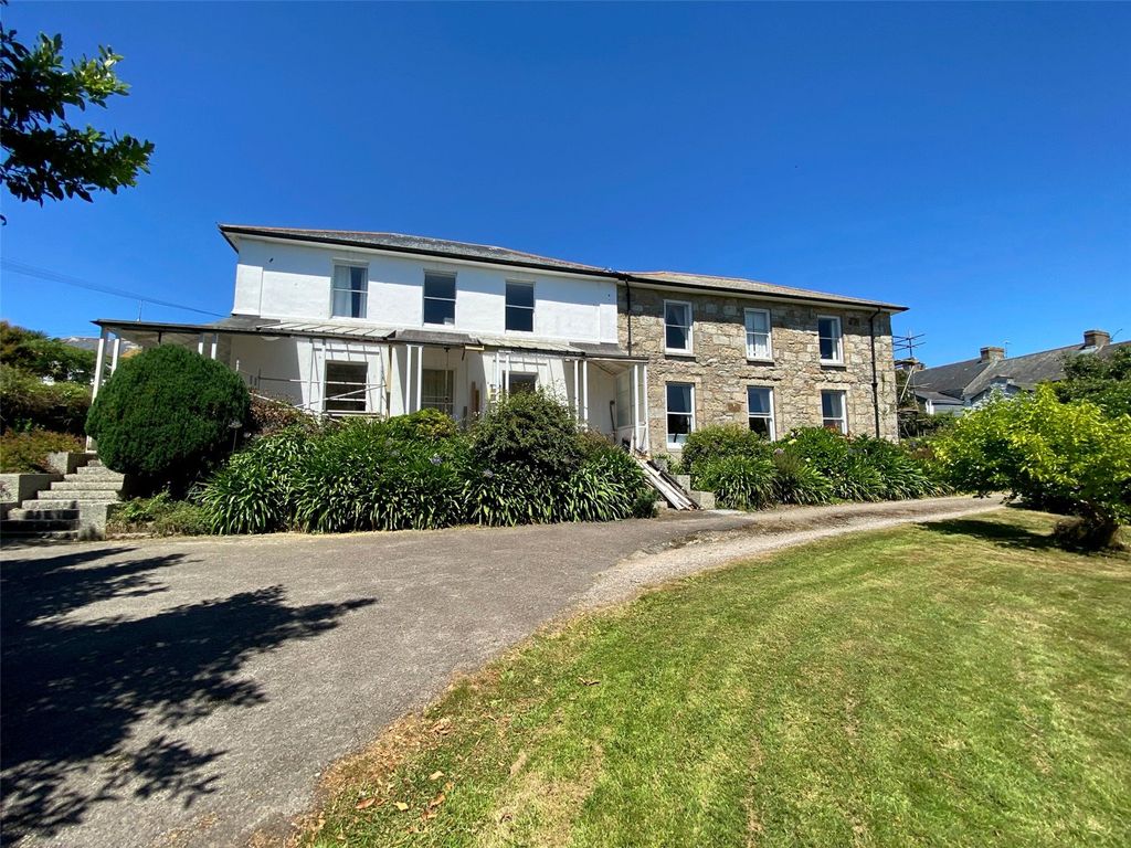 Property photo 1 of 8 Chycelin