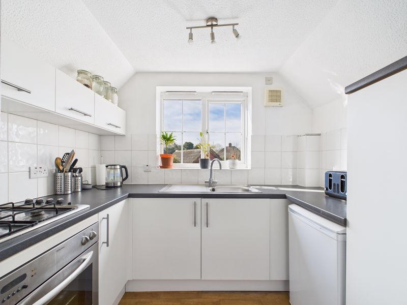 Property photo 3 of 11 Photo 7