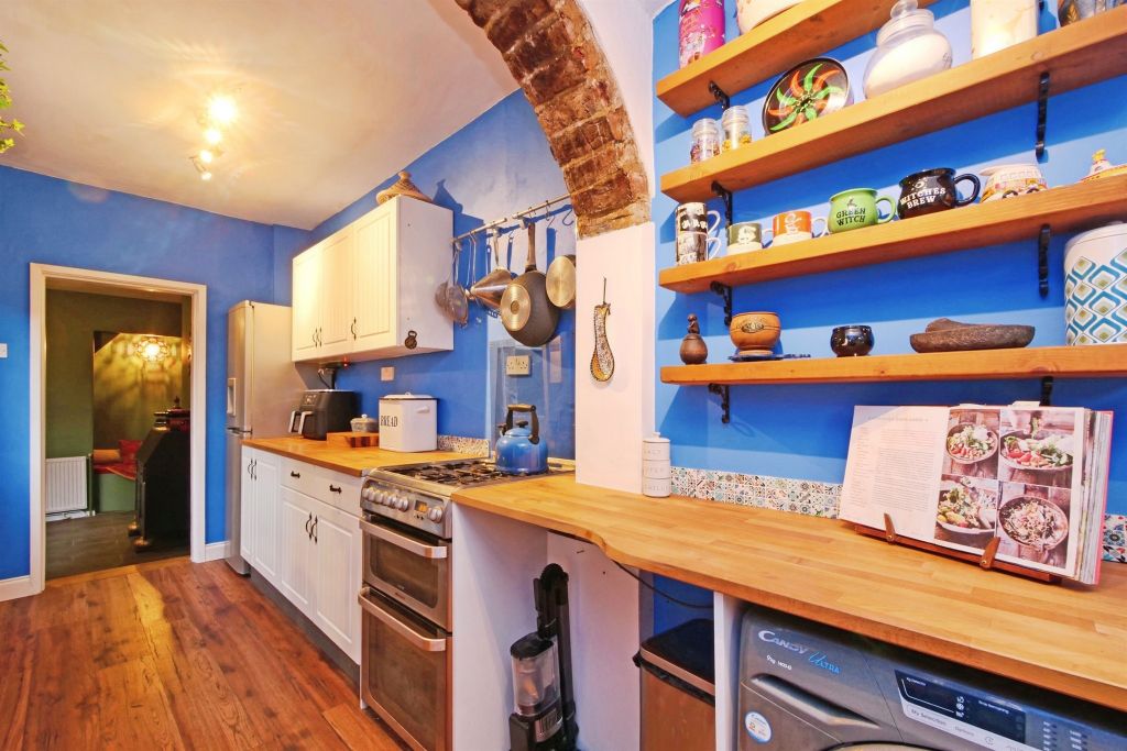 Property photo 2 of 14