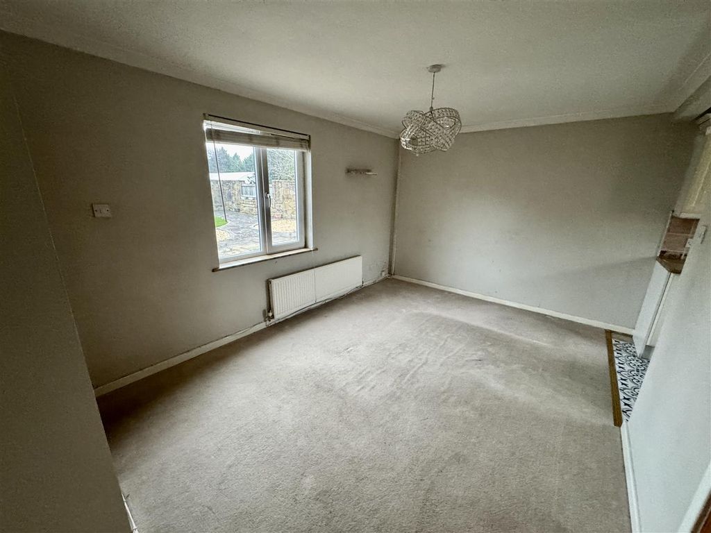 Property photo 2 of 10 83281431-C9Ed-44D5-Ae53-E580F8271855_1_201_A.Jpeg