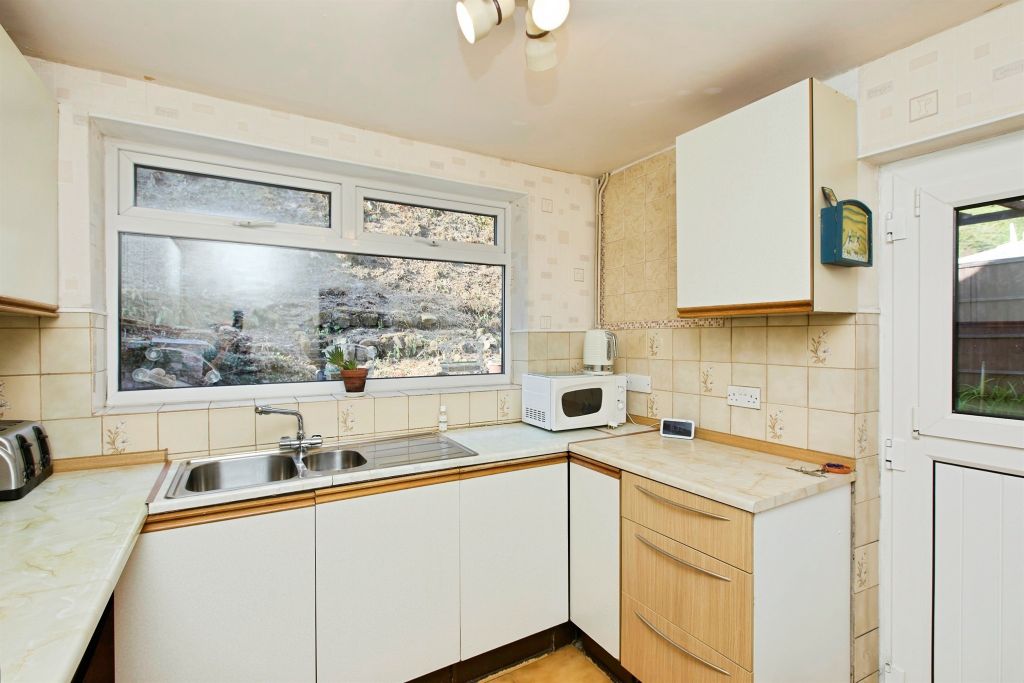 Property photo 3 of 21