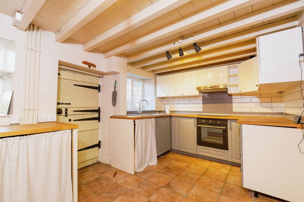 Property photo 2 of 20 Kitchen / Diner