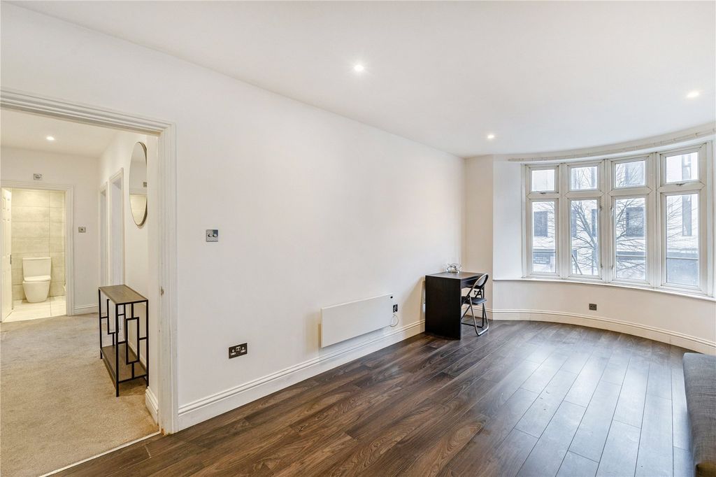 Property photo 3 of 8 Reception Room