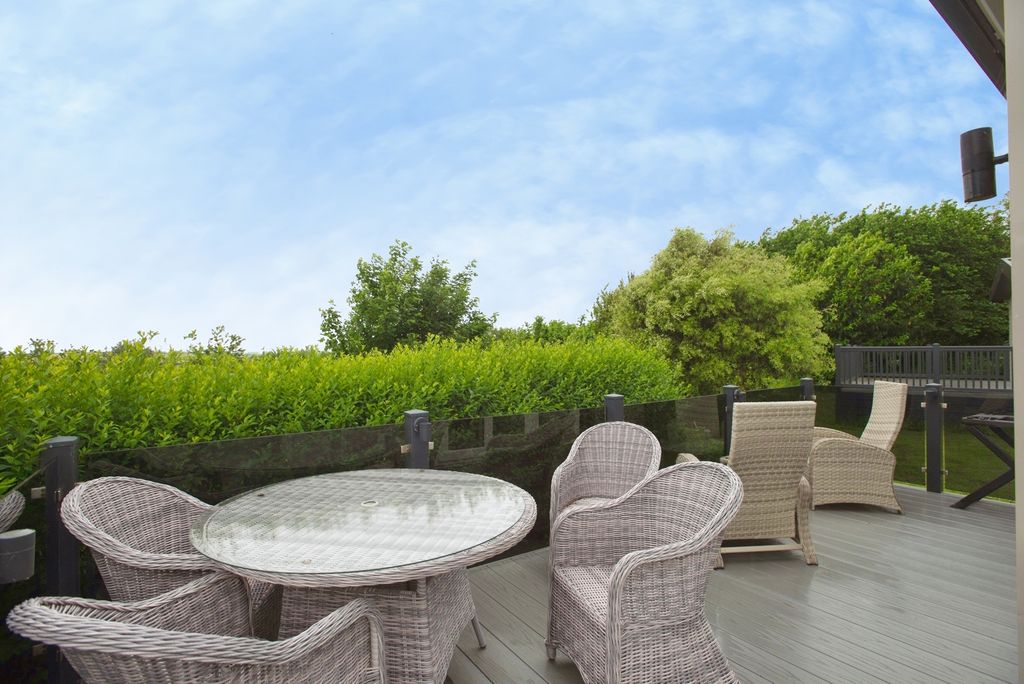 Property photo 2 of 15 Pbox-Img.Jpg