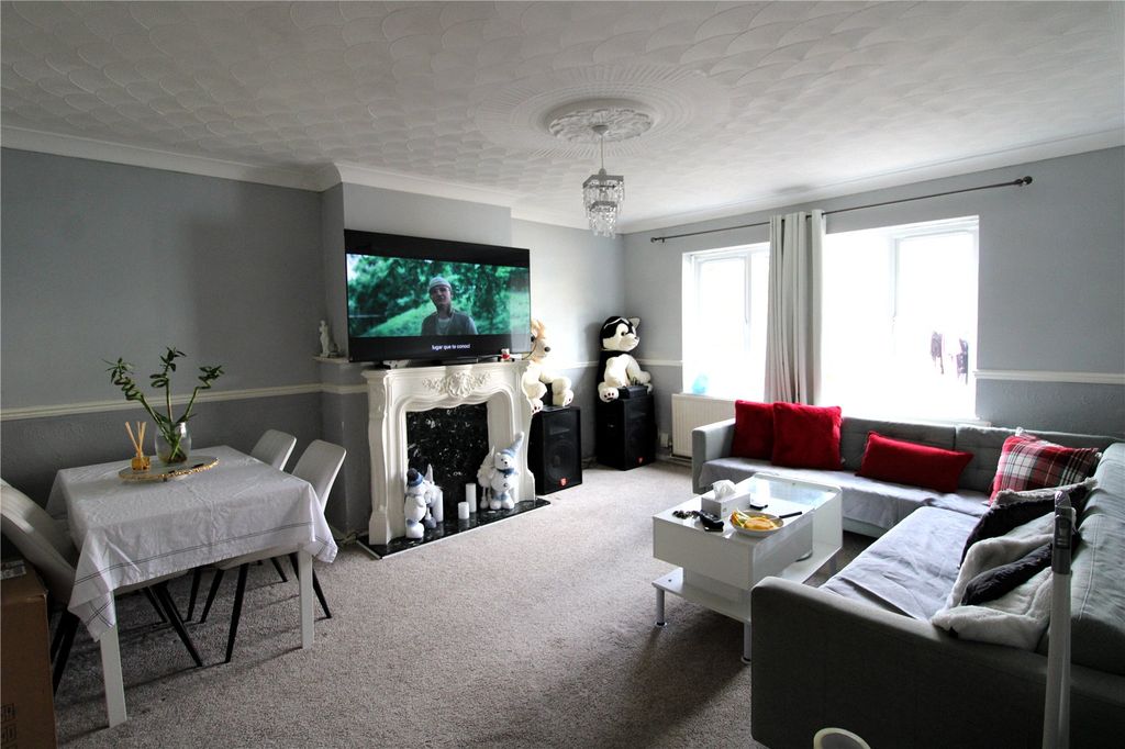 Property photo 2 of 7 Picture No. 08