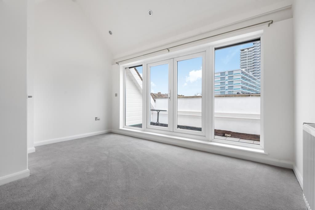 Property photo 3 of 12 Bedroom 1