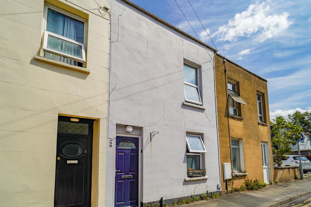 Property photo 1 of 22
