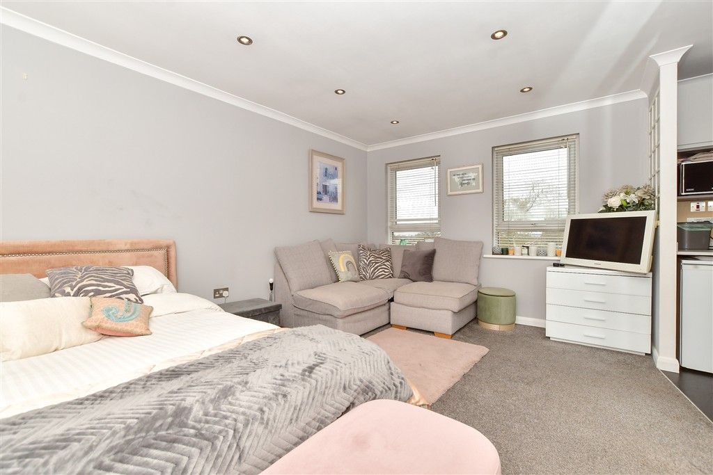 Property photo 2 of 9 Living Area