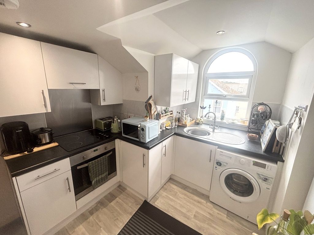 Property photo 3 of 12 3 - Kitchen