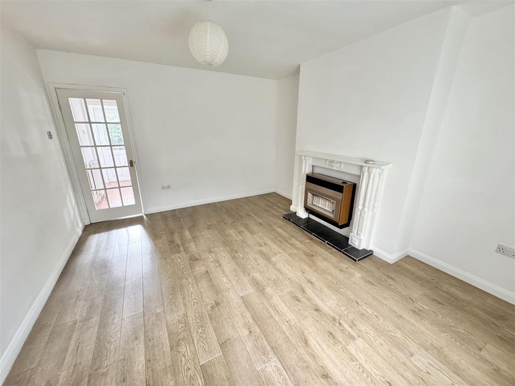 Property photo 2 of 12 Img_2663.Jpg