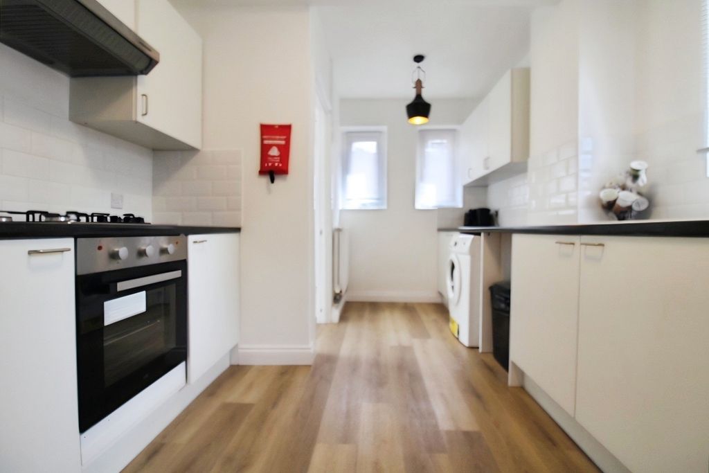 Property photo 3 of 7 Pbox-Img.Jpg