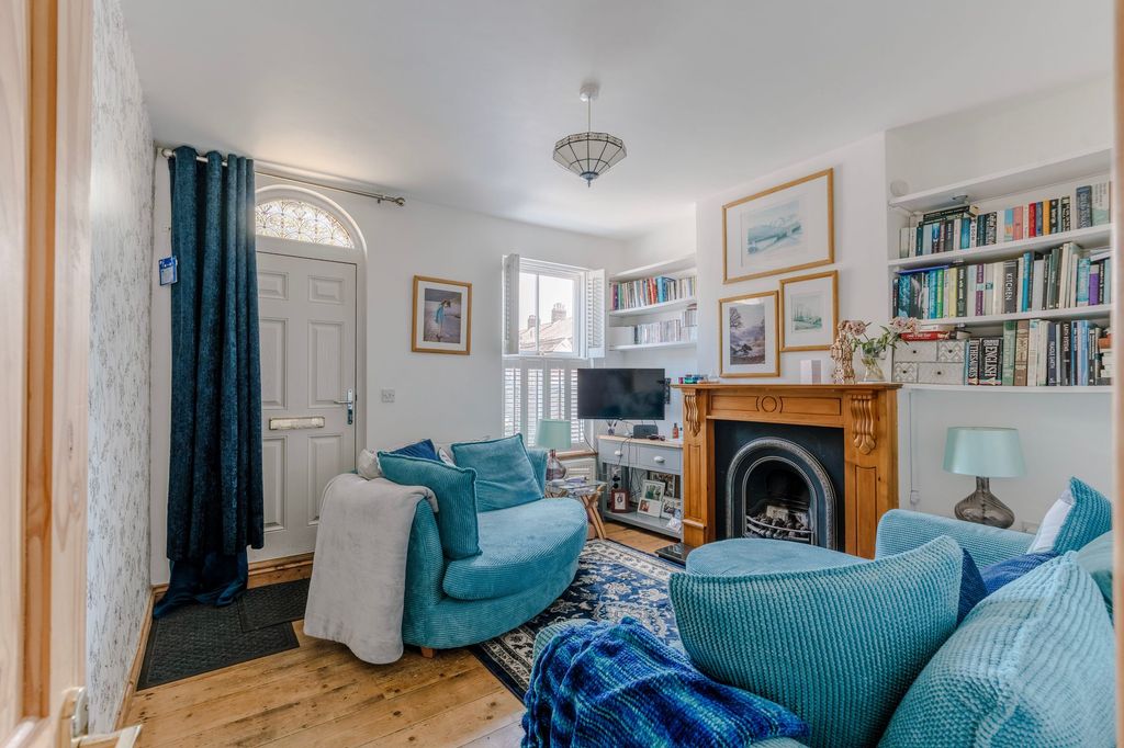 Property photo 2 of 15