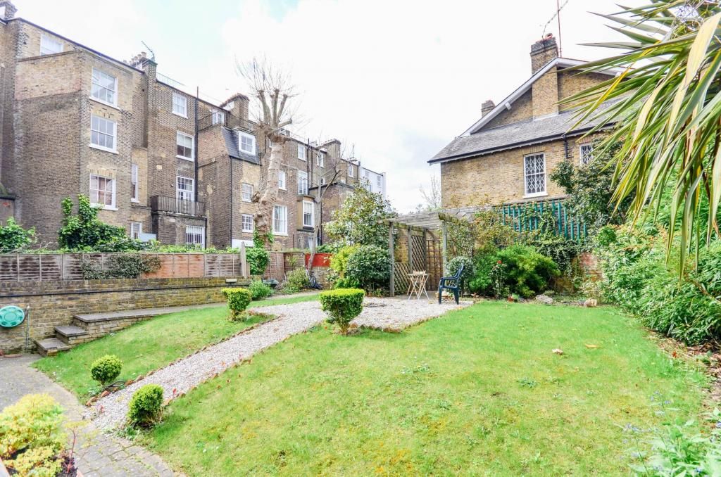 Property photo 3 of 9 Gallery