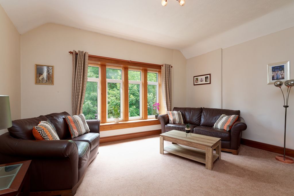 Property photo 1 of 13 Property Image 2