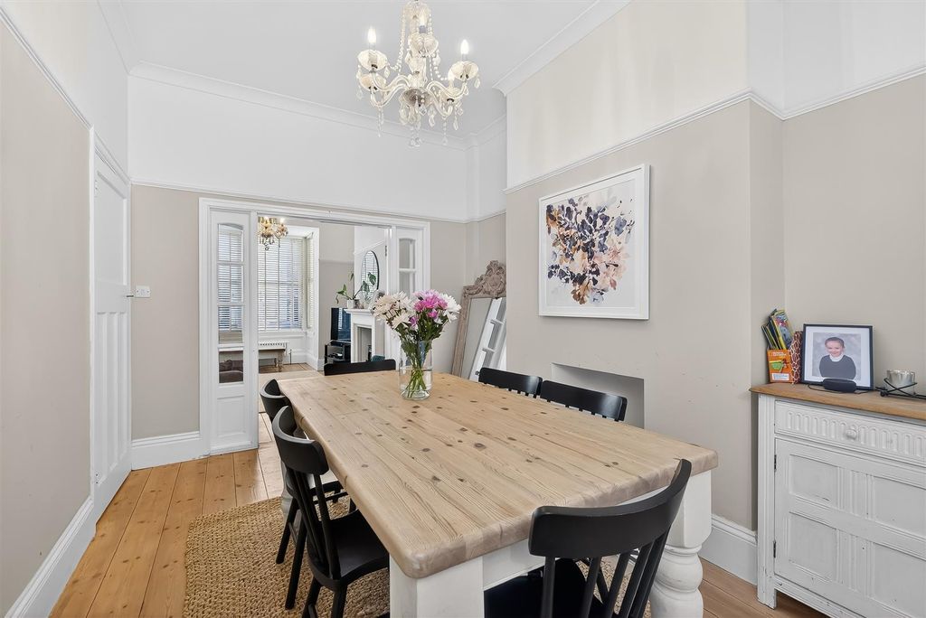 Property photo 3 of 19 Dining Room