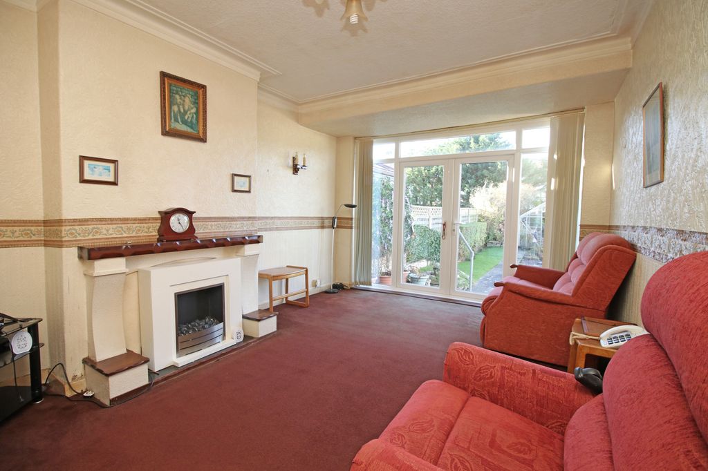 Property photo 2 of 24