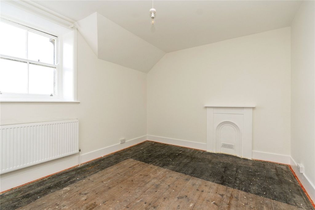 Property photo 3 of 15 Picture No. 05