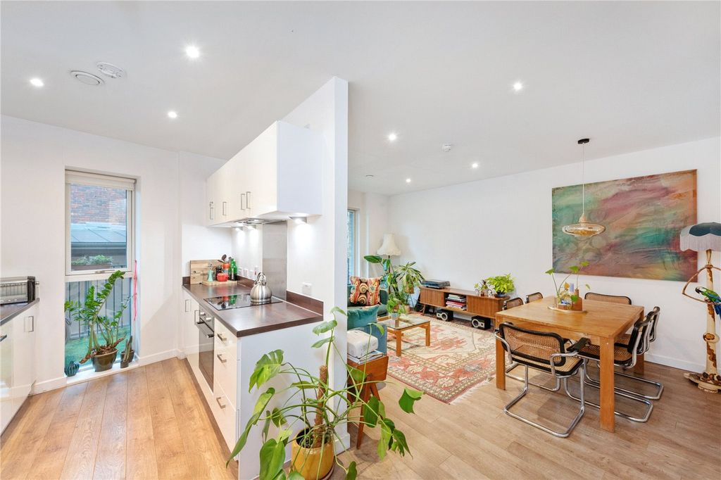 Property photo 2 of 12 Picture No. 08