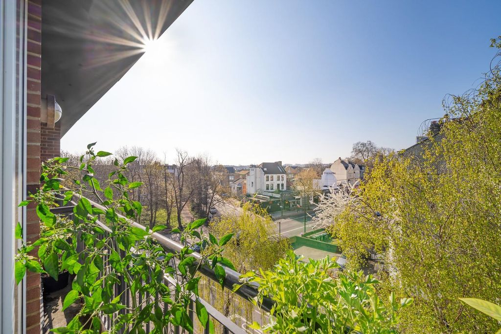 Property photo 3 of 10 Balcony.Jpg