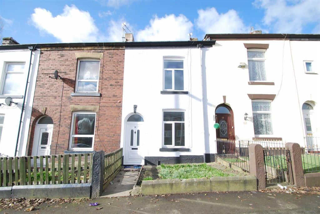 Property photo 1 of 10