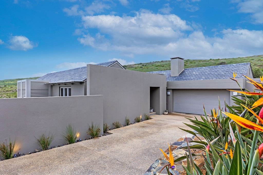 Property photo 1 of 67