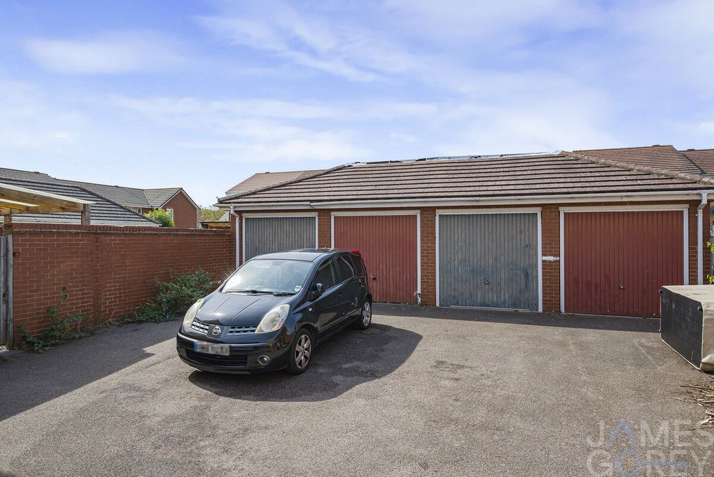 Property photo 2 of 15