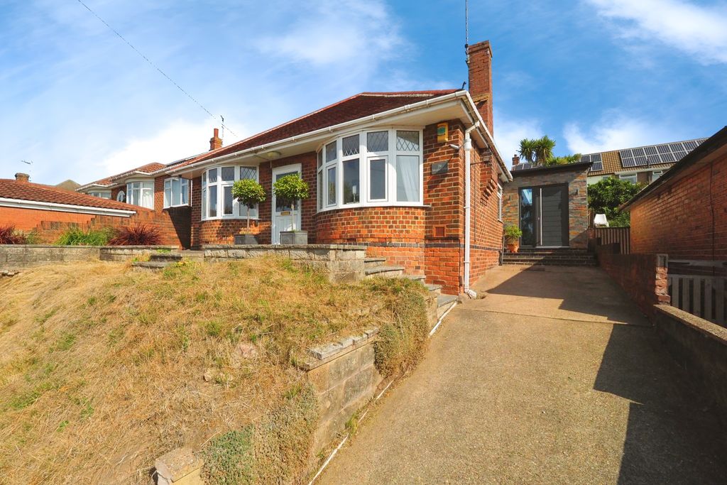 Property photo 1 of 20 Img_2971