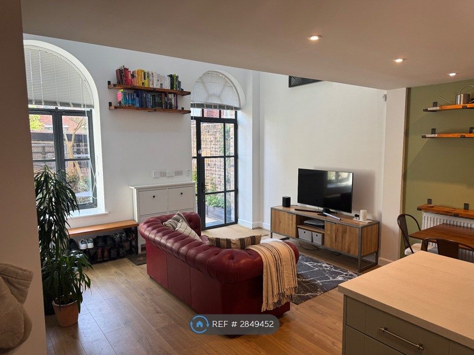 Property photo 3 of 19