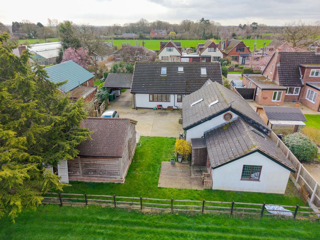 Property photo 2 of 49