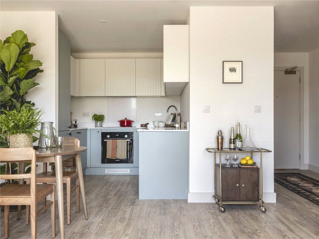 Property photo 2 of 18 Picture No. 04