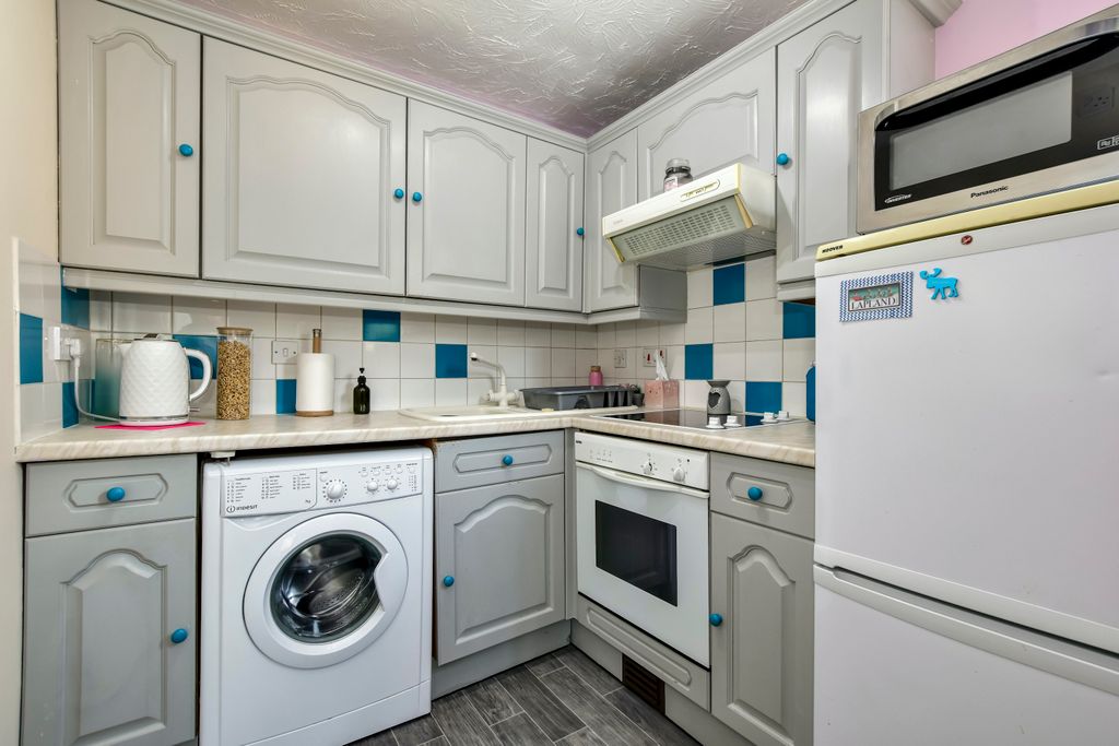 Property photo 3 of 10 Dsc_0040-Dsc_0041