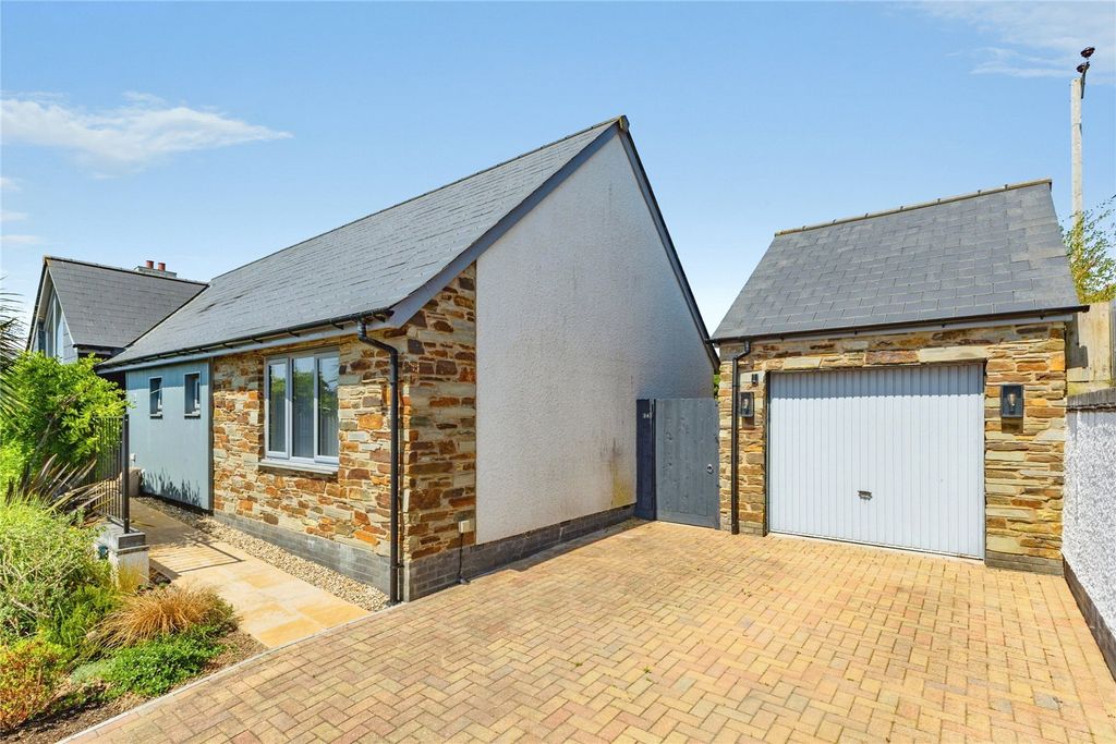 Property photo 2 of 22 Picture No. 08