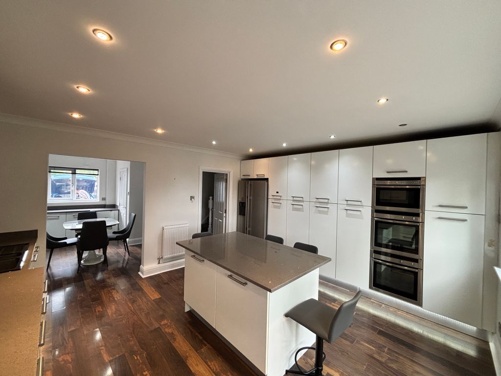 Property photo 1 of 38