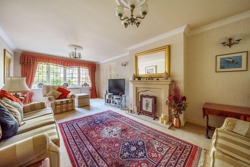 Property photo 3 of 21 2334015