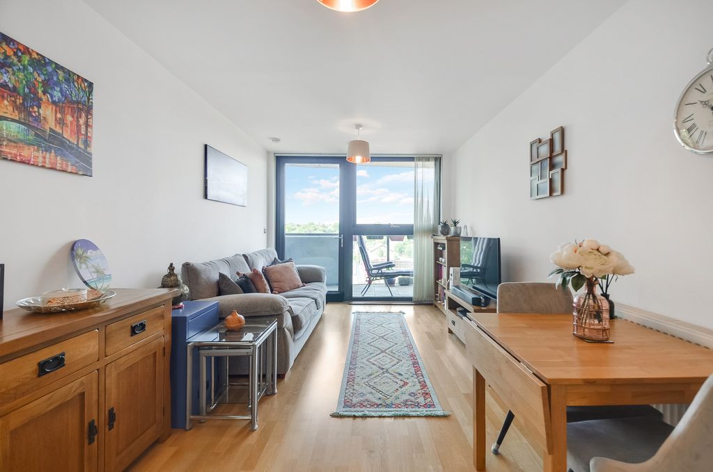 Property photo 1 of 16 Open Plan Living Area_Pic_ (1).Jpg