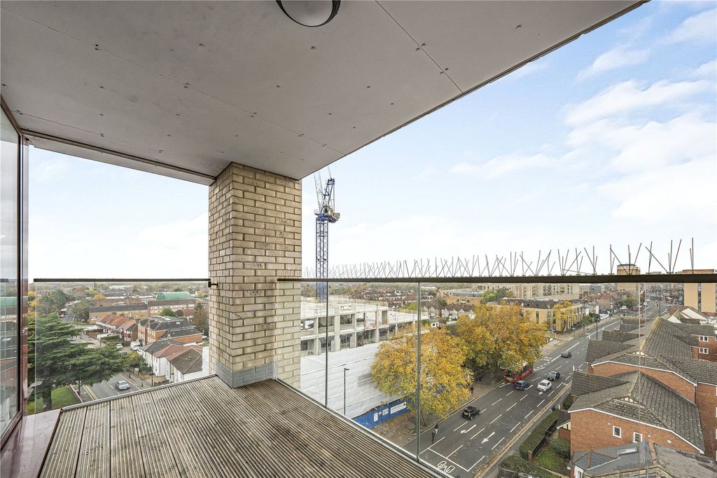 Property photo 2 of 12 Picture No. 14