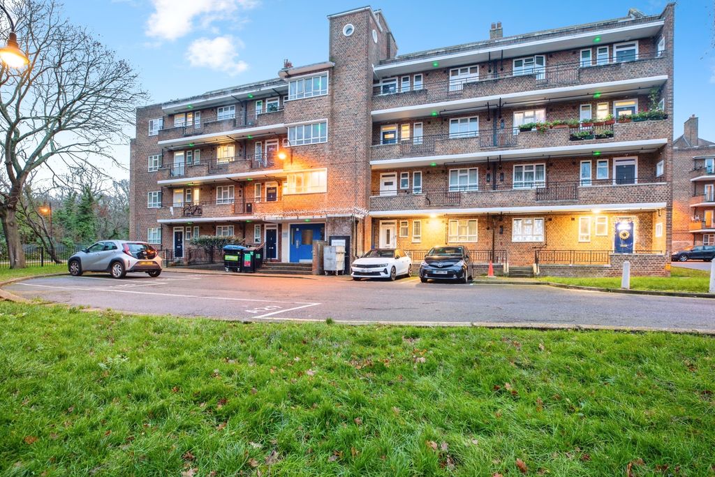 Property photo 1 of 9