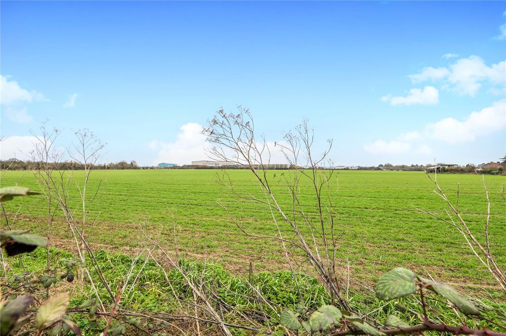 Property photo 3 of 18 Picture No. 16