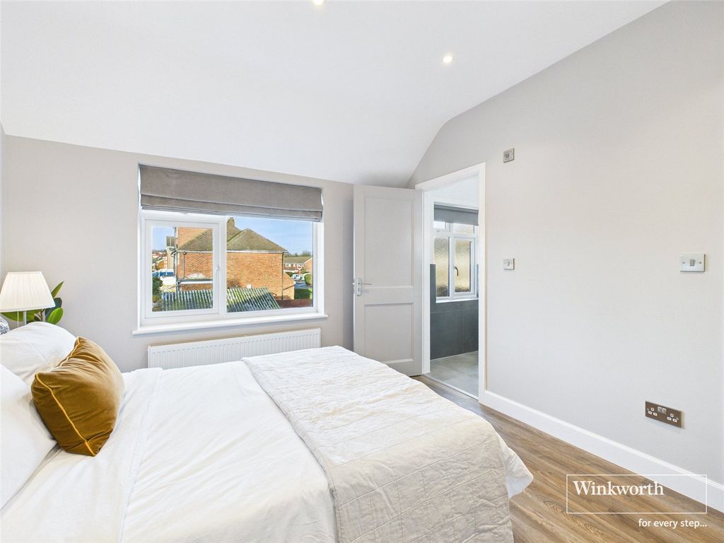 Property photo 3 of 12 Picture No. 12