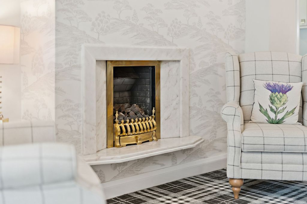 Property photo 3 of 24