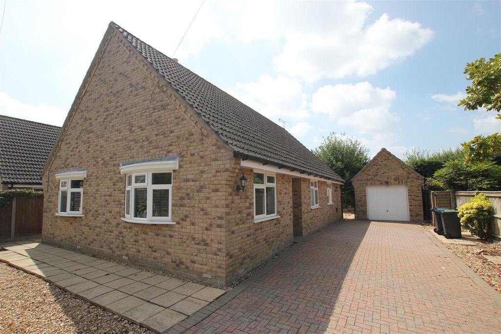 Property photo 1 of 11 Front.Jpg