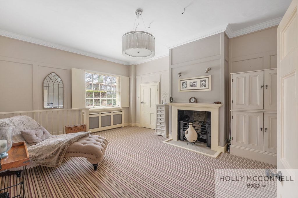 Property photo 3 of 21