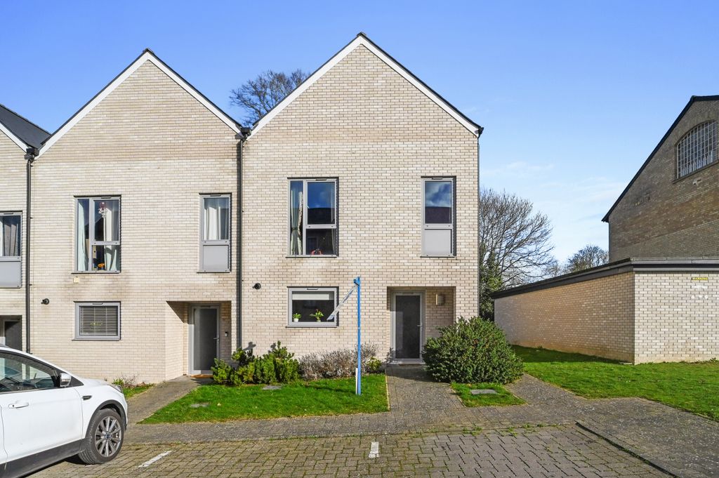 Property photo 1 of 31 Pt-Ja-24Londiniumroad-7