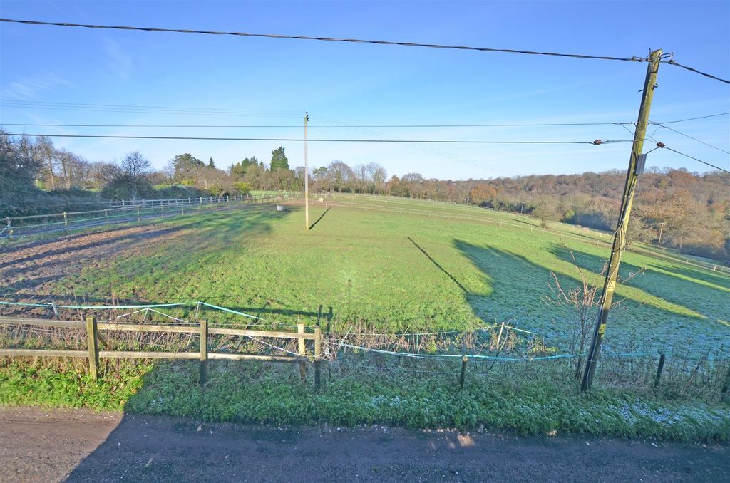 Property photo 2 of 19 Paddocks