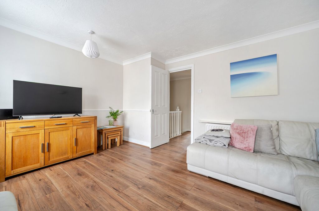 Property photo 2 of 14 1499022-17-6A673E...