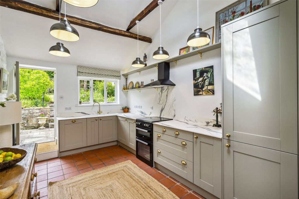 Property photo 2 of 13 Kitchen
