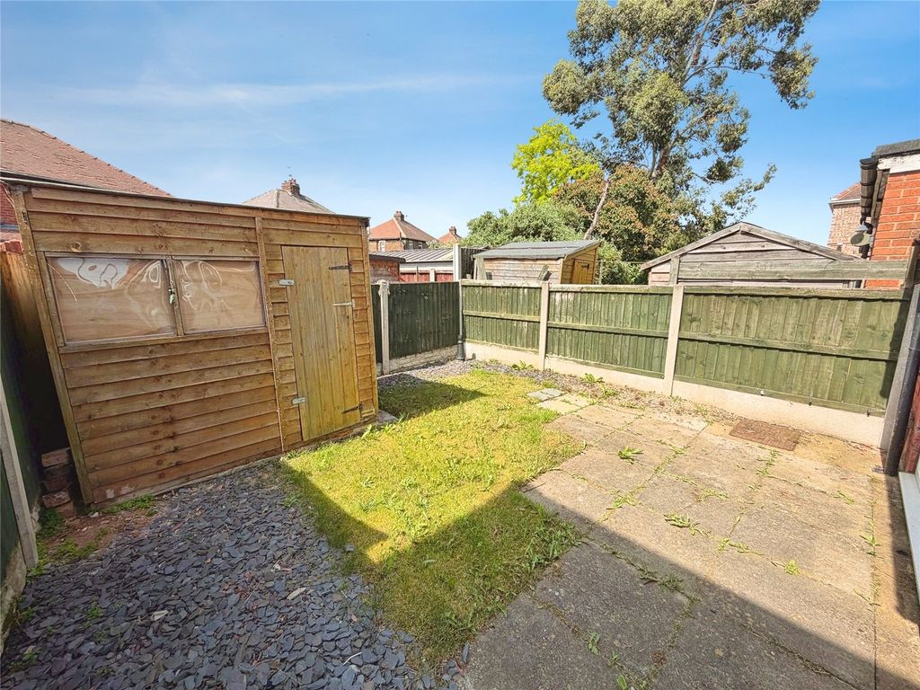 Property photo 3 of 15 Gardens
