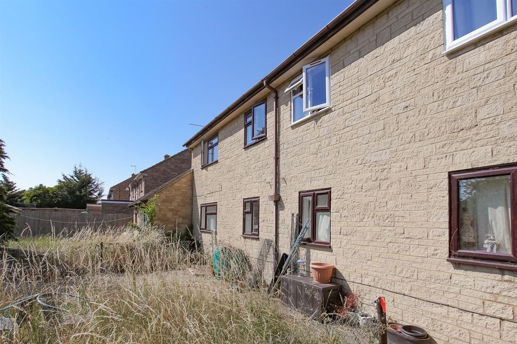 Property photo 2 of 14 Img_5492.Jpg