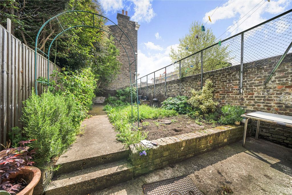 Property photo 3 of 20 Picture No. 10